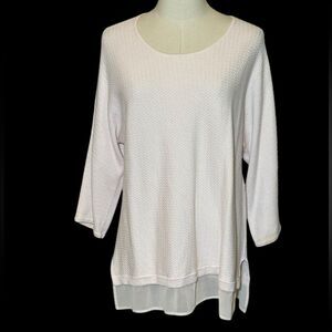 Chico's Light Pink Textured Knit Top Size 1 BARELY Worn